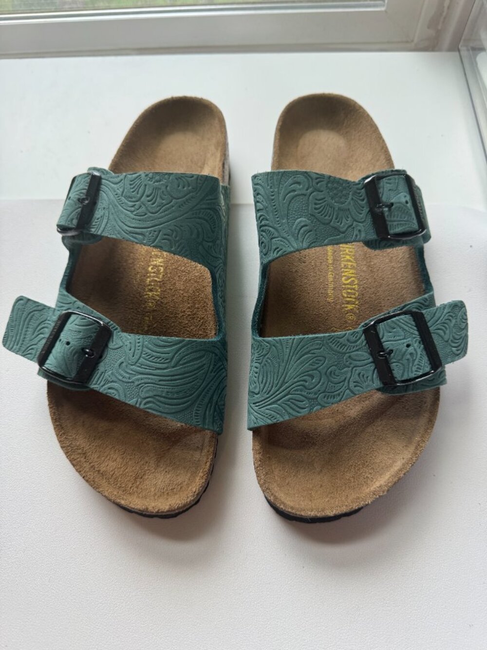 Turquoise Tooled Leather Birkenstock Arizona Sandals, Size 41, Suede Footbed